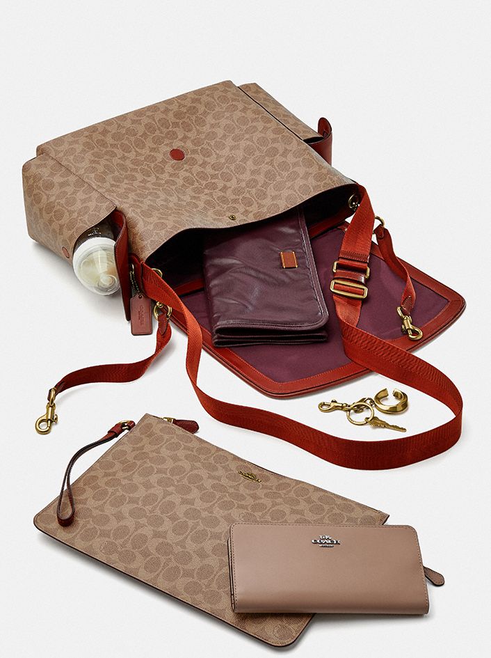 COACH® Baby Messenger In Signature Canvas Håndtaske Dame Brune Rød | DKILS263