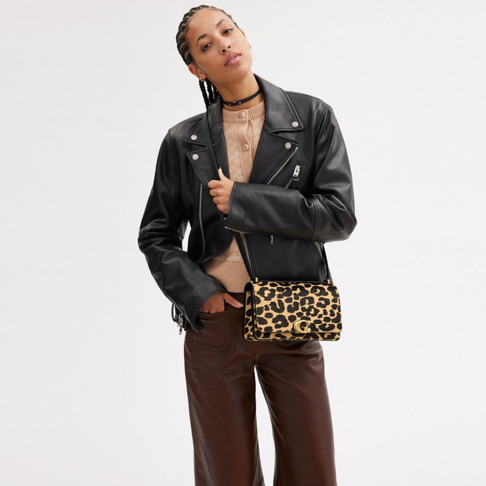 COACH® Bandit In Haircalf With Leopard Print Skulder Taske Dame Leopard | DKZUM223