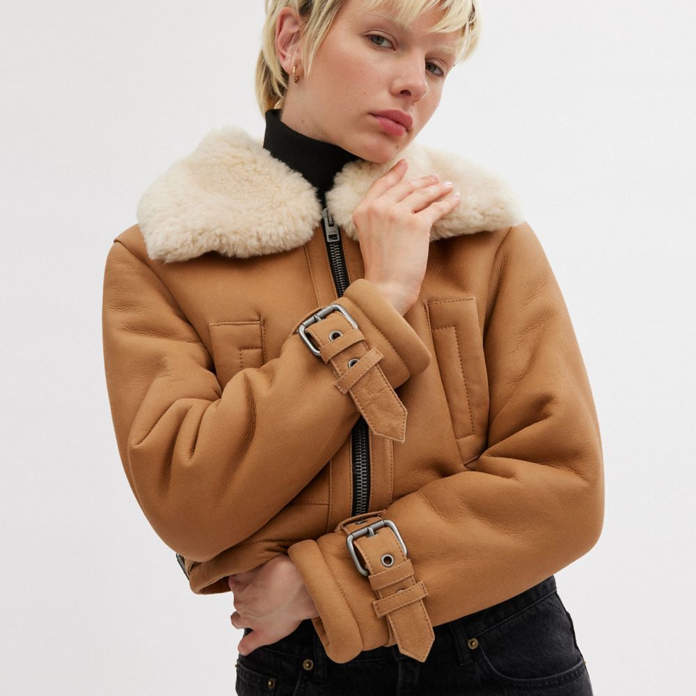 COACH® Cropped Shearling Aviator Frakke Dame Brune Flerfarvede | DKLIU690