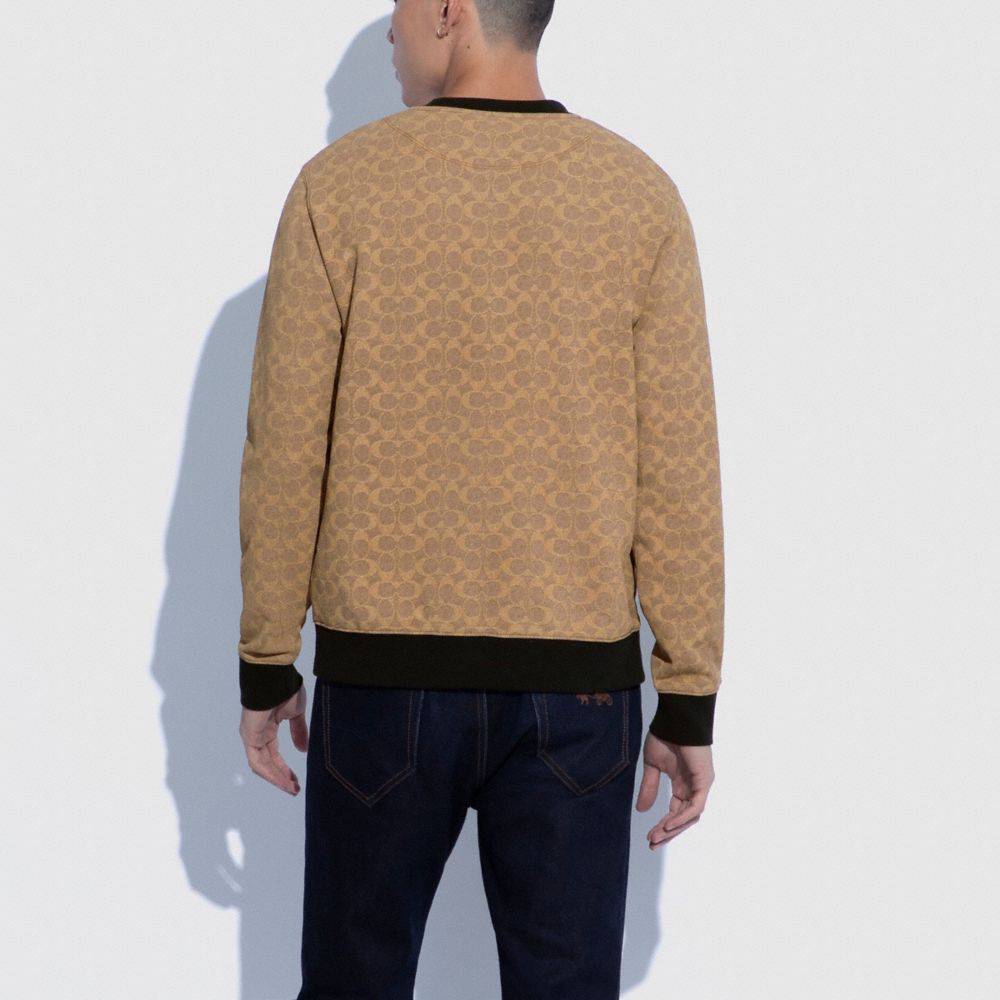 COACH® Essential Crewneck In Signature Skjorte Herre Brune | DKMQY905