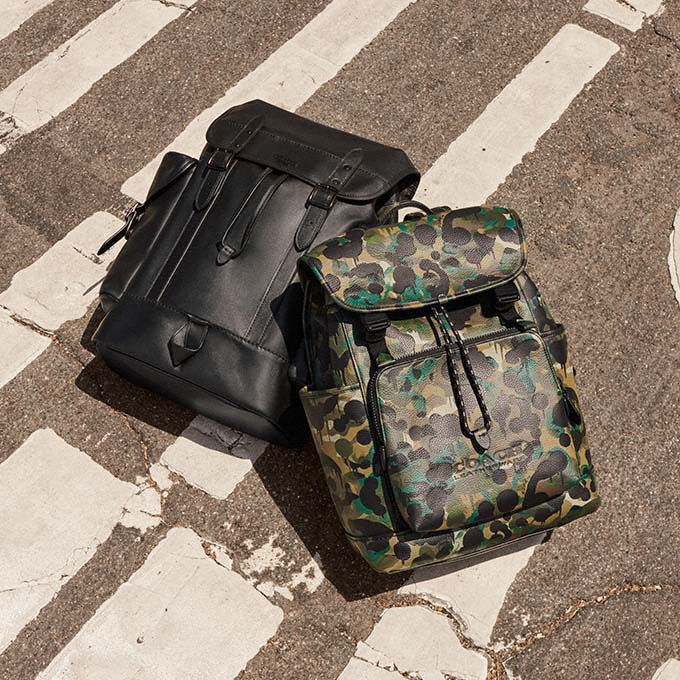 COACH® League Flap With Camo Print Rygsæk Herre Sort Grøn Blå | DKTCS884