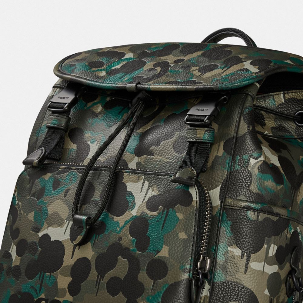 COACH® League Flap With Camo Print Rygsæk Herre Sort Grøn Blå | DKTCS884