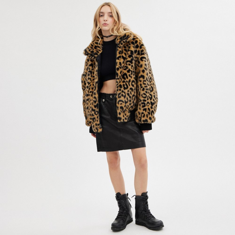 COACH® Printed Faux Fur Jakke Dame Leopard | DKNWK647