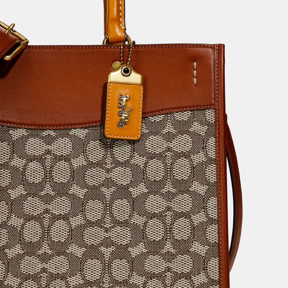 COACH® Rogue In Signature Textile Jacquard Håndtaske Dame Brune Grå | DKZUS236