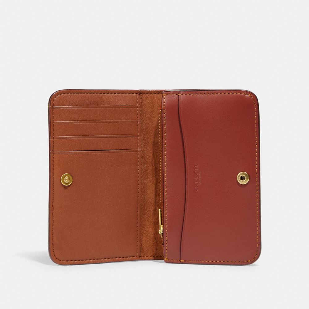 COACH® Slim Card Case In Signature Canvas Håndtaske Dame Brune Rød | DKNWU231