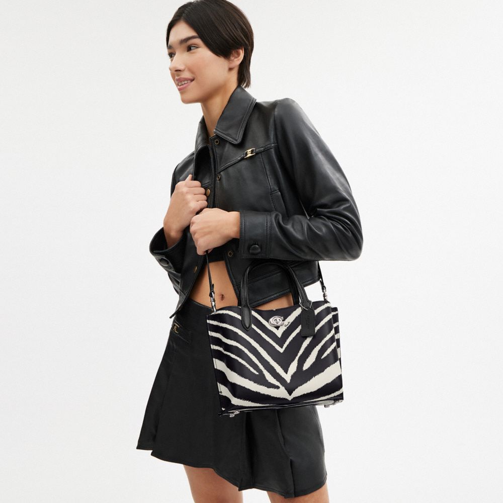 COACH® Willow 24 With Zebra Print Mulepose Dame Sølv | DKZUH132